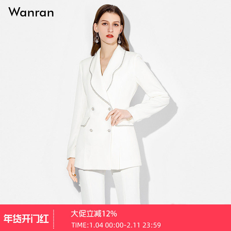 春装2026新款气质休闲干练白色西装外套女设计感小众英伦风女装