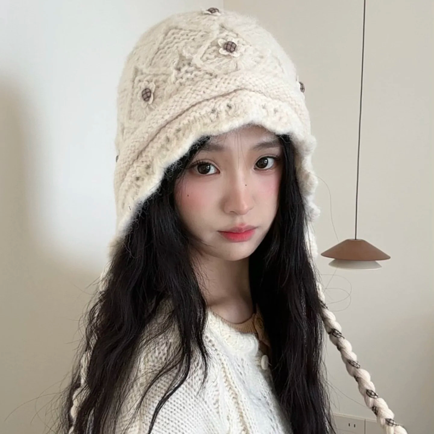 秋冬加绒女花朵流苏护耳雷锋帽