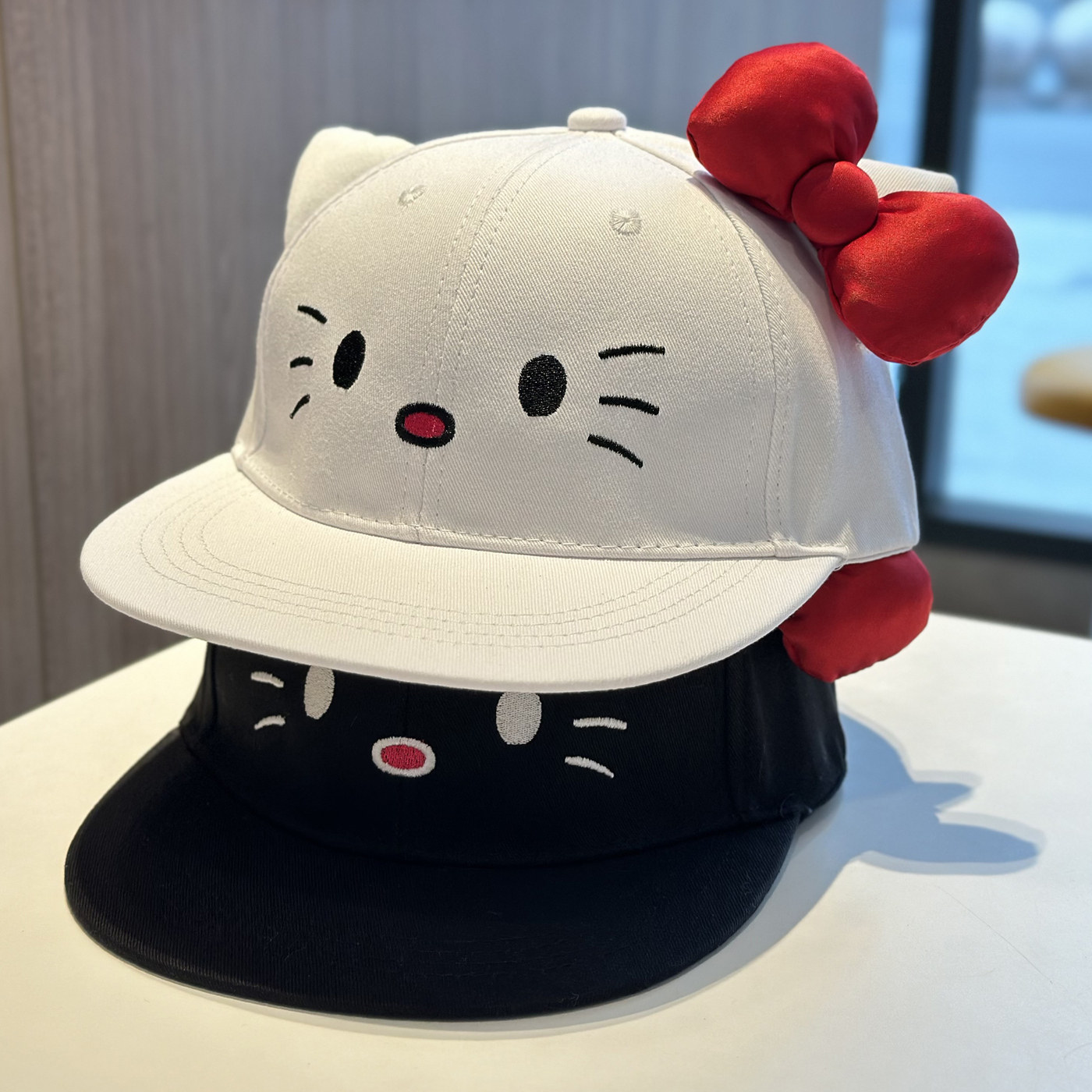 猫刺绣蝴蝶结平檐鸭舌帽女夏季