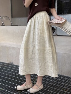 2026春季新款高腰显瘦半身裙女宽松百搭气质中长款a字裙蝴蝶提花