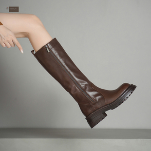 中跟台水台一脚蹬直筒靴冬新 圆头粗跟高筒骑士靴女 玮保 全真皮