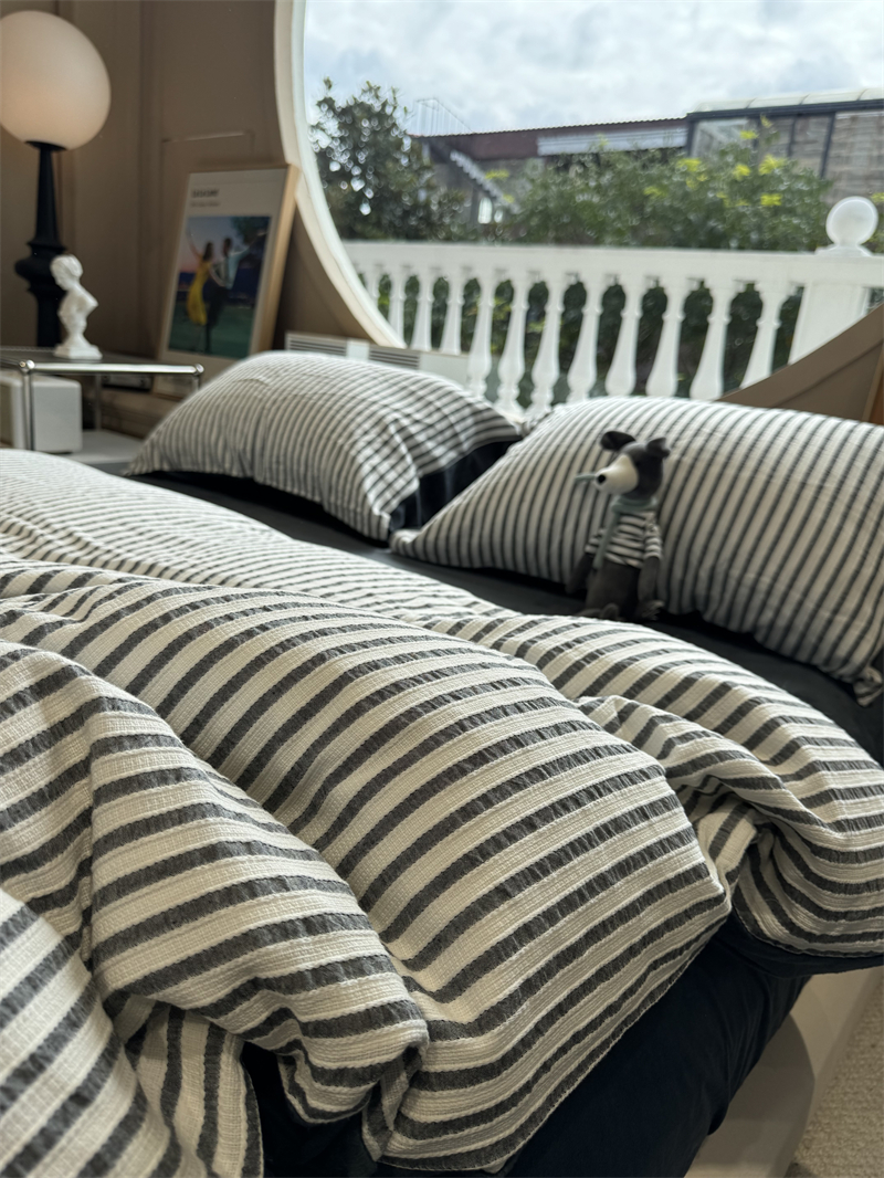 北欧简约保暖棉加绒深灰四件套