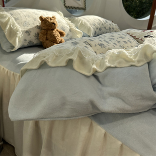 ins冬季 蕾丝花边牛奶绒小清新田园蓝色碎花床裙四件套珊瑚绒1.5米