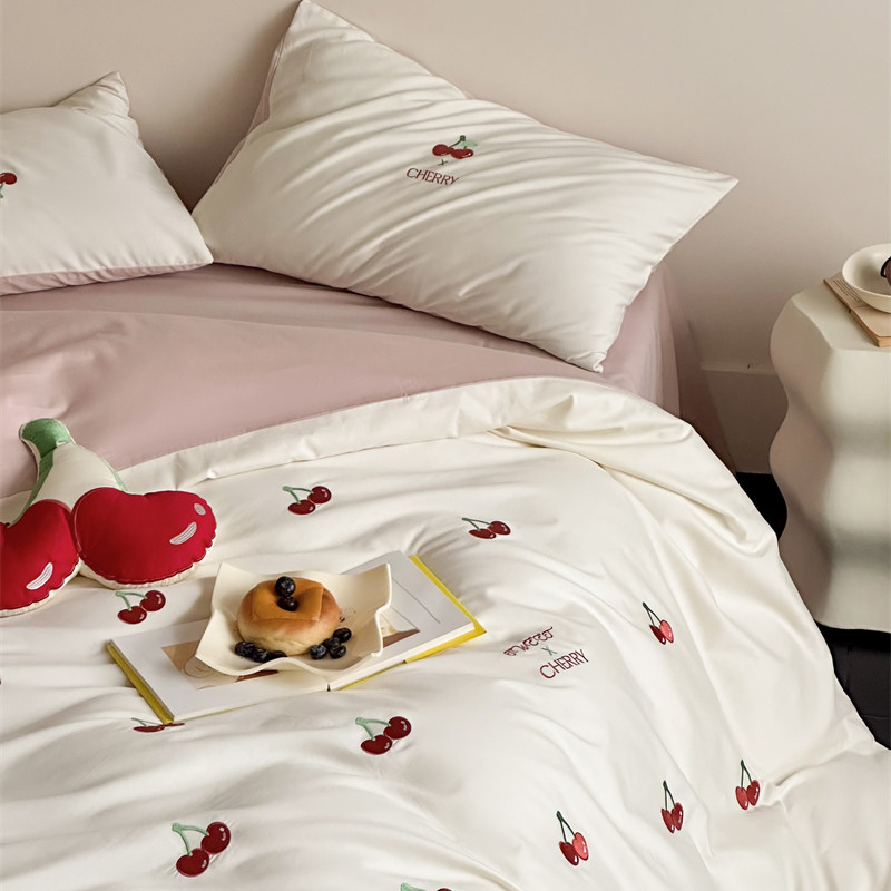 100s高支磨毛樱桃红绣花四件套