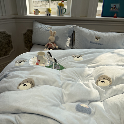 牛奶绒毛巾绣发光小狗床上四件套