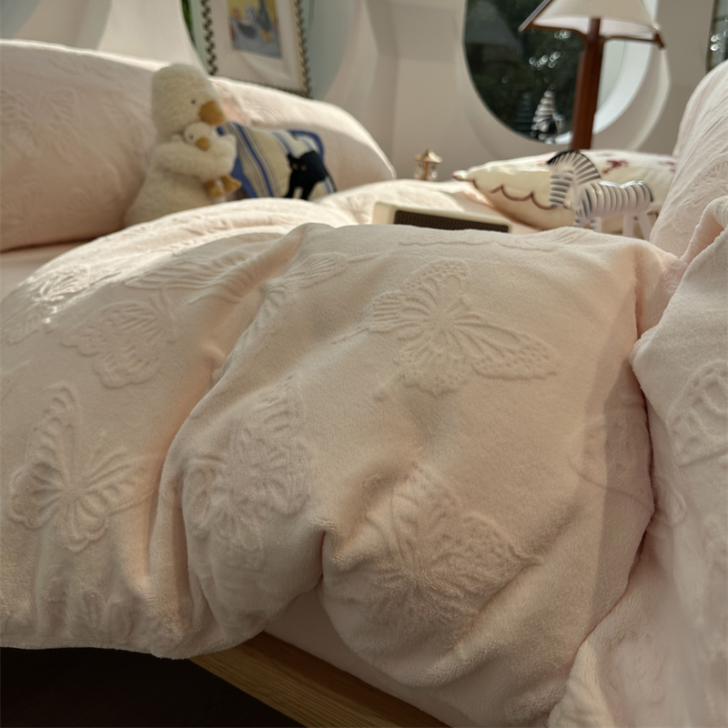 少女蝴蝶粉珊瑚绒牛奶绒四件套