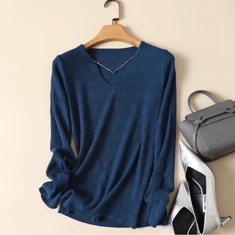 恋妃秀莫兰绒针织打底衫女长袖