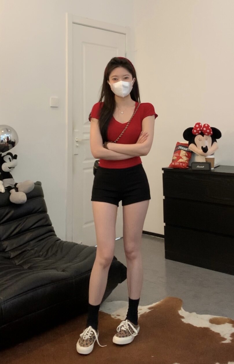 Viiwen 好版型纯欲短袖 显瘦V领修身大胸正肩甜辣白色T恤内搭上衣
