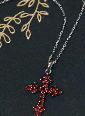 琦凡珠宝英式古典S925银复古高级感十字架石榴石吊坠锁骨链毛衣链