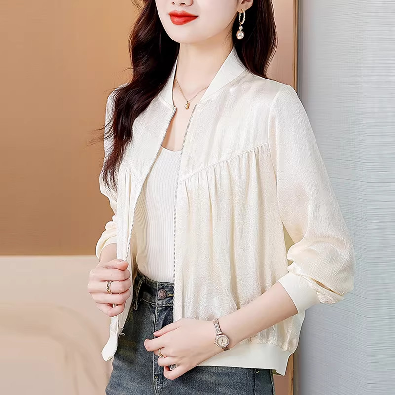 2026早春新款棒球服短款外套防晒衣洋气减龄缎面提花薄款开衫上衣