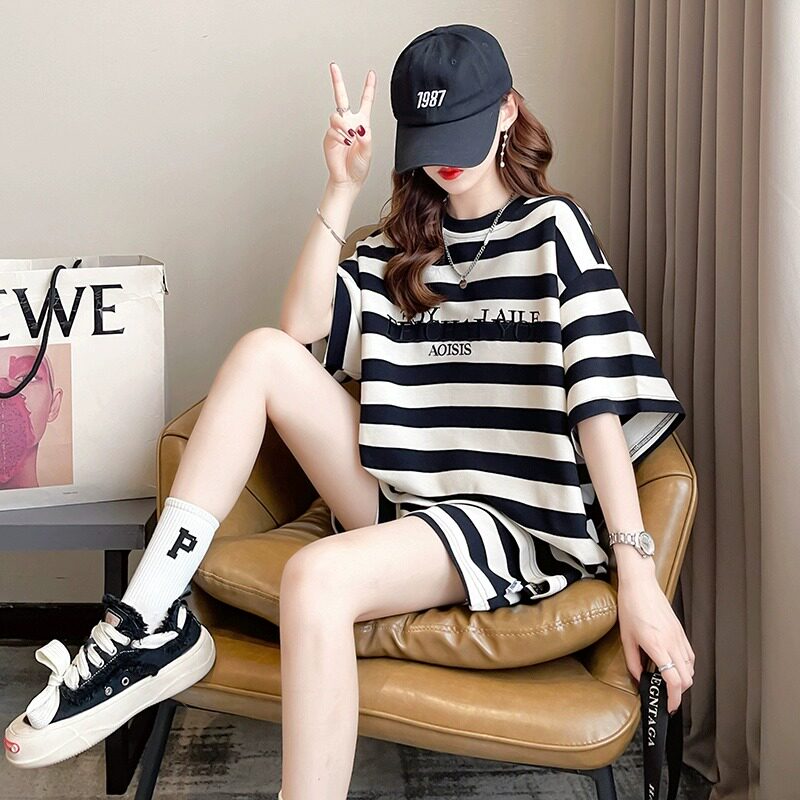 夏季新款休闲运动套装女大码高级感小个子百搭条纹上衣短裤两件套