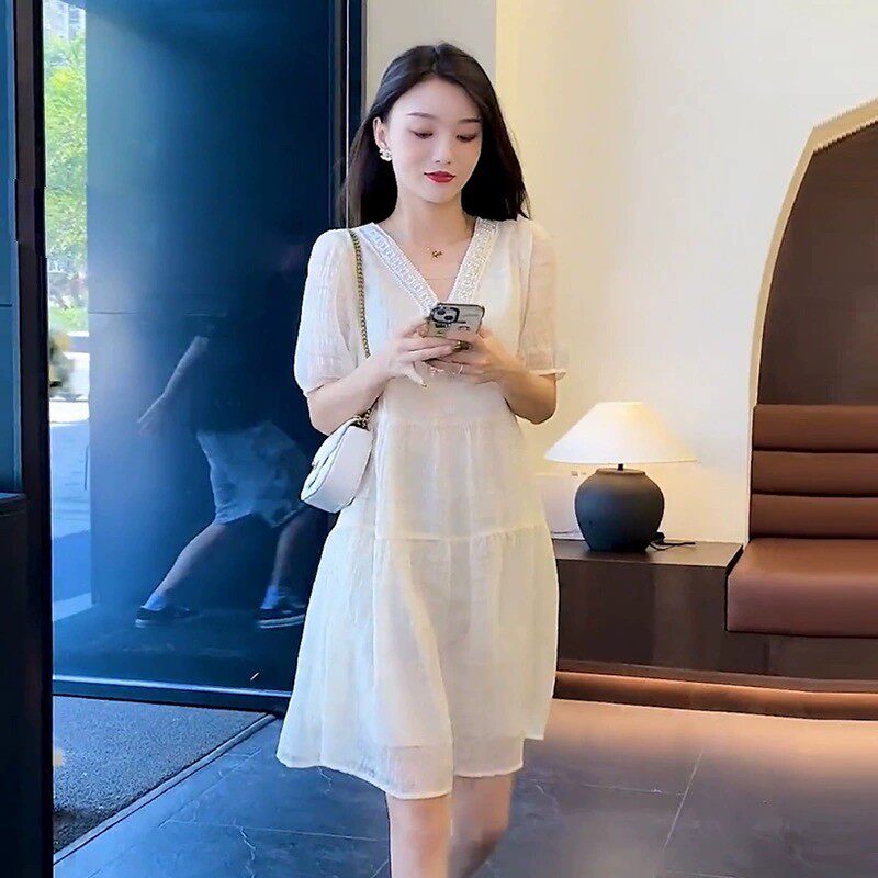 小个子雪纺连衣裙夏装女士2024新款名媛女装气质法式白色显瘦裙