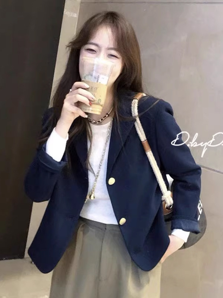 韩国小西装外套女春秋季新款短款修身气质上衣设计感小众休闲西服