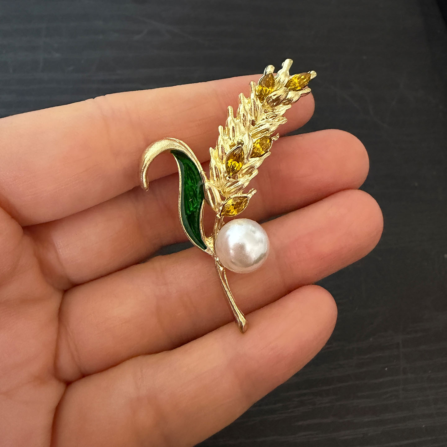高级感麦穗珍珠胸针女士气质时尚别针精致金属胸花