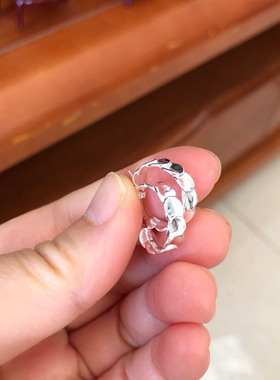 通体足银990带证书光面鱼麟造型时尚耳扣