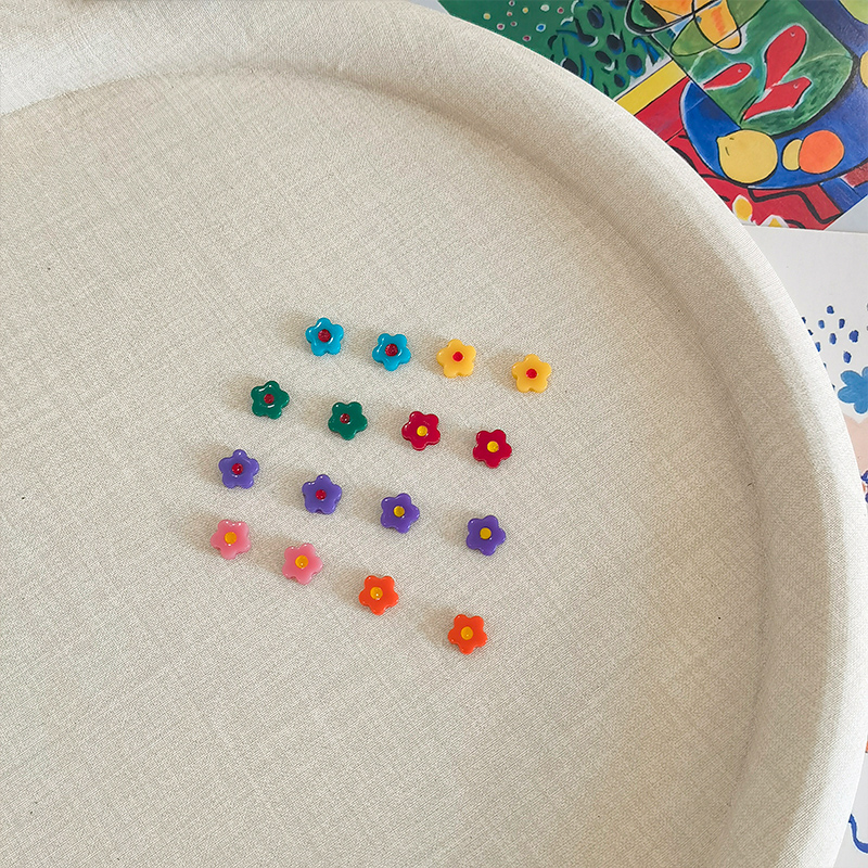 生物瓷耳钉防过敏养耳洞超迷你彩色树脂小花耳环简约日常通勤耳饰