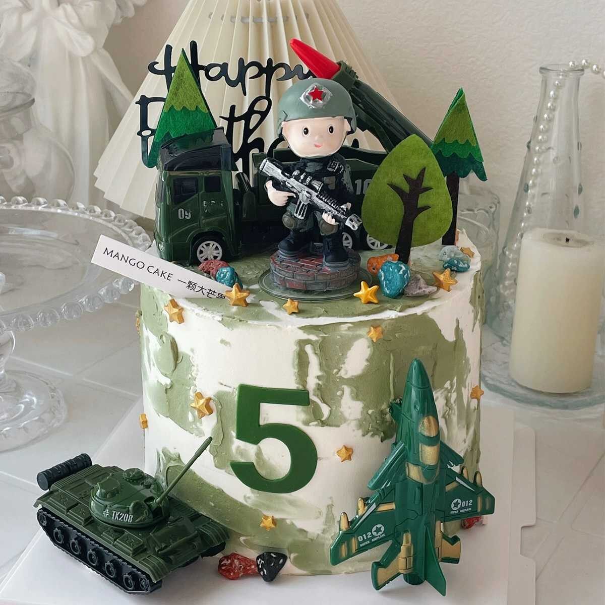国庆节特种兵军人飞机坦壳蛋糕装饰男孩生日烘焙甜品装扮配件插牌