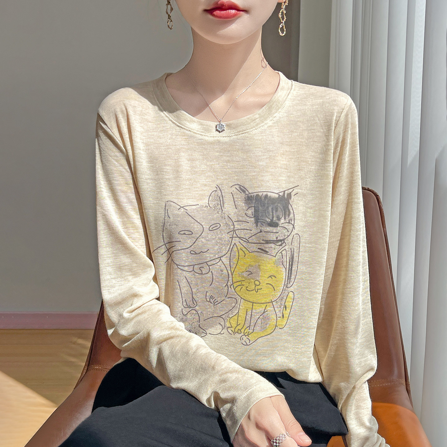 特价处理！秋季圆领长袖女卡通猫咪印花T恤衫宽松休闲减龄上衣,女装/女士精品,毛针织衫,淘宝优惠券,粉丝福利购,淘宝优惠卷