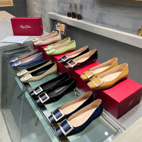 2024 RV 真皮牛皮漆皮方扣平底鞋单鞋方头内增高浅口女鞋婚鞋女鞋