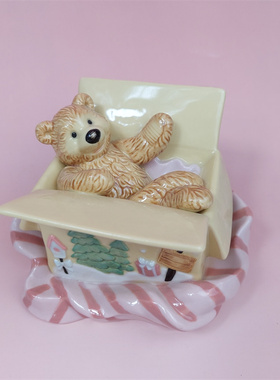 手绘陶瓷维尼小熊礼物盒子