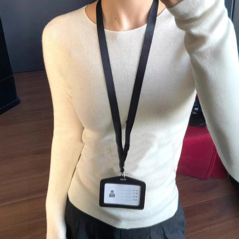 白色修身圆领打底衫女秋冬显瘦内搭可外穿毛衣正肩针织衫上衣