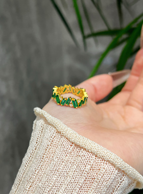 璀璨戒指 每一粒 都散发着令人心动的光净金重：5g↔️000892