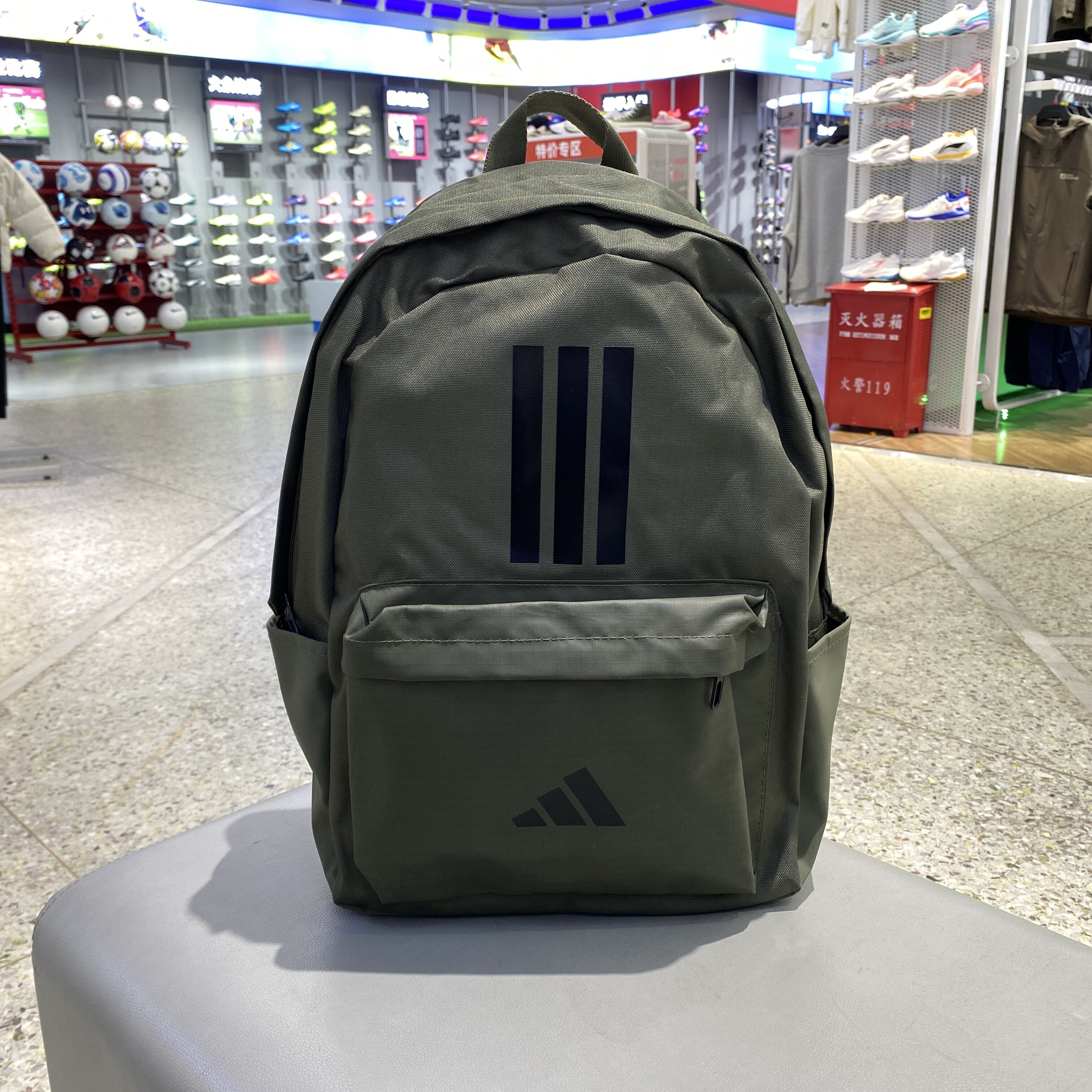 ADIDAS阿迪达斯男女包春新款三条纹学生训练休闲运动双肩背包书包