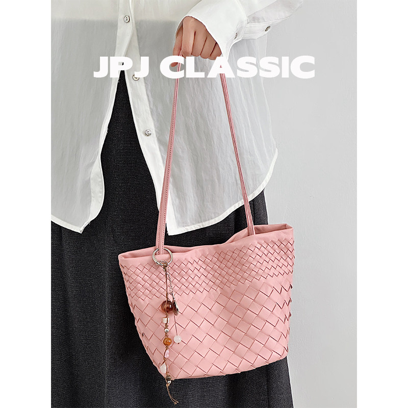 jpjclassic夏日羊皮手工编织度假风菜篮子包休闲通勤水桶包