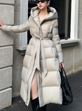 90白鸭绒女羽绒服长款连帽收腰显瘦过膝保暖云朵泡芙腰带外套袄子