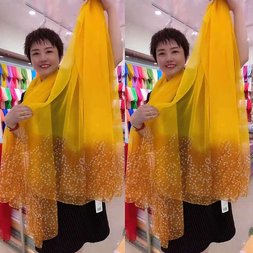 春秋时尚洋气长款百搭妈妈款丝巾