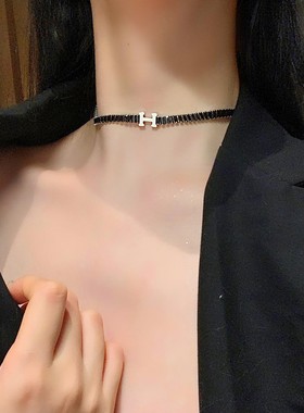 H字母项链女高级感锁骨链颈链