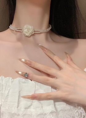 月光白~玫瑰花朵珍珠项链choker