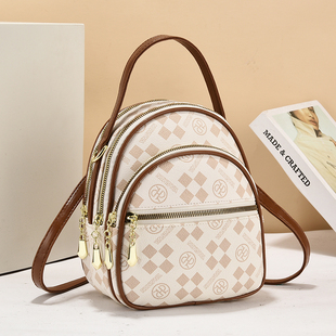 狮岭高纺十大国际名牌香纳儿包包女夏天配裤子女生2025新款双肩包