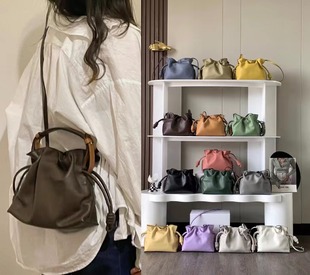 mini新款小水桶抽绳包 flamenco福袋包中号腋下包poleno云朵包女