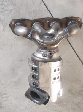 适用于起亚k2三元催化器17款新款 触媒器总成 排气支管总成g4lc