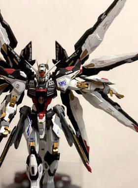 万代高达模型 MG 1/100 强袭突击自由 Seed Freedom 基拉敢达改色