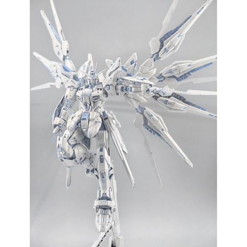 代工长龙五金 国产MGEX 强袭自由暮光白 高达改色拼装可动模型