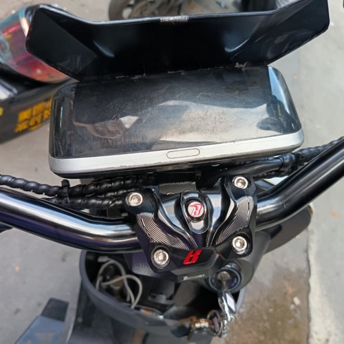 适配深远009a7a8t90GT1t300电动车四代巴风特龙头底座一套