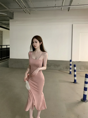 纯欲风性感收腰鱼尾包臀长裙纯色