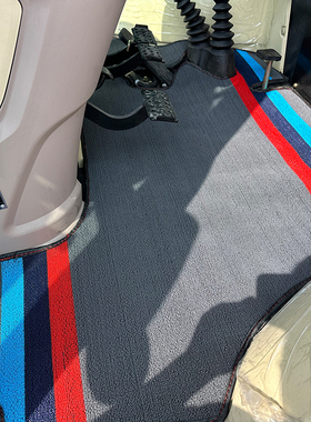 东方红LX2204LXA2104LN2004 LX1804LX1604LX1504LY1404拖拉机脚垫