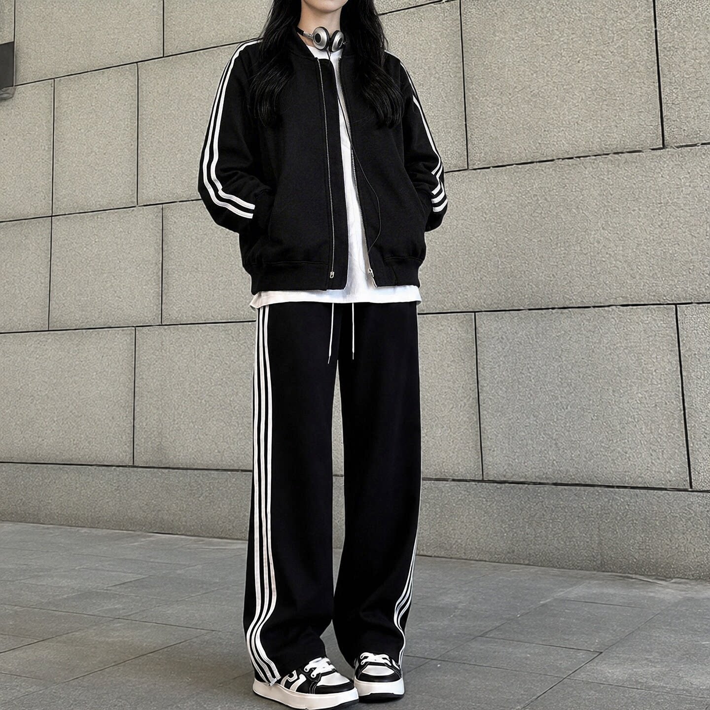 黑色条纹运动裤女款2026新款秋季宽松直筒阔腿裤小个子休闲卫裤子