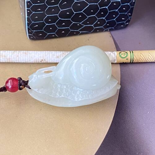 新疆和田玉籽料苏工皮色蜗牛清仓