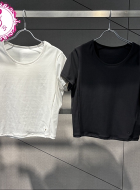 DESCENTE迪桑特25夏季女士WOMEN’S STUDIO系列短袖T恤D5232GTS35