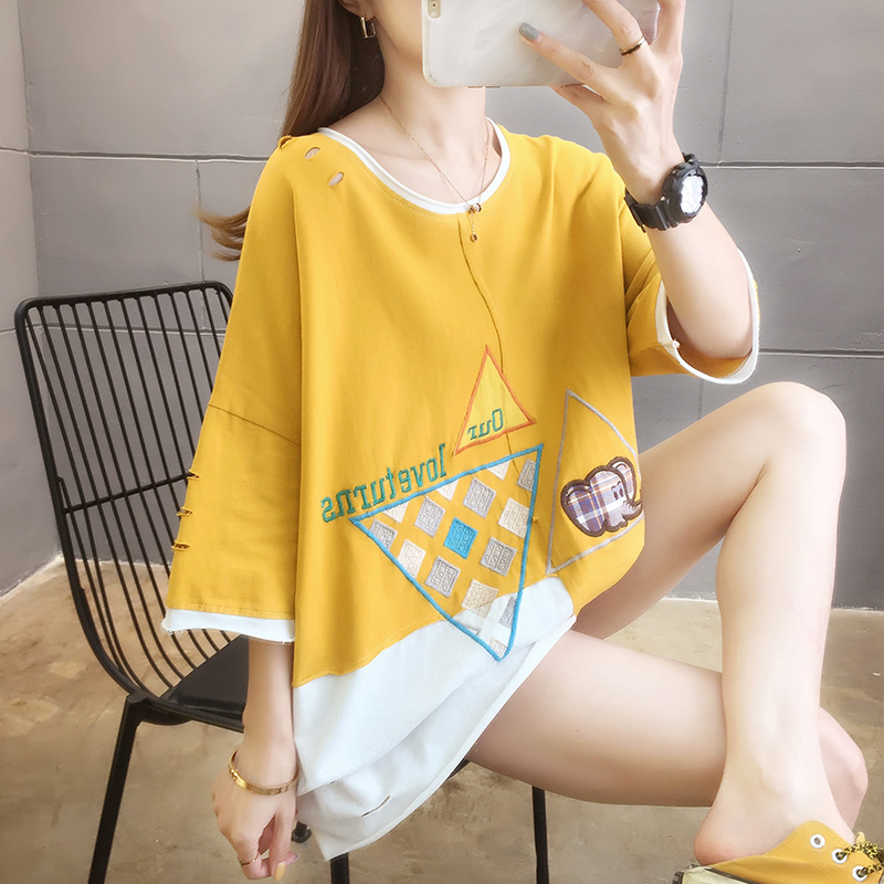 Photo of summer new loose embroidered letter stitching contrast T-shirt