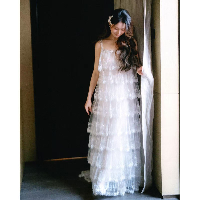 晨袍女新娘2026新款春夏轻婚纱气质订婚礼服裙结婚拍照简约小个子