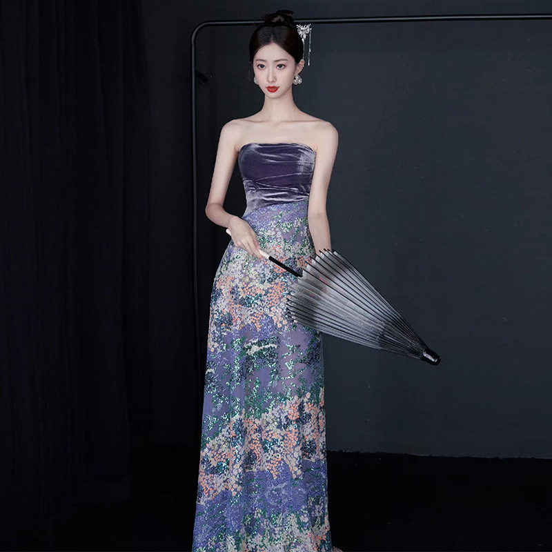 新中式宴会晚礼服2024新款结婚订婚新娘抹胸敬酒服高级感气质晨袍