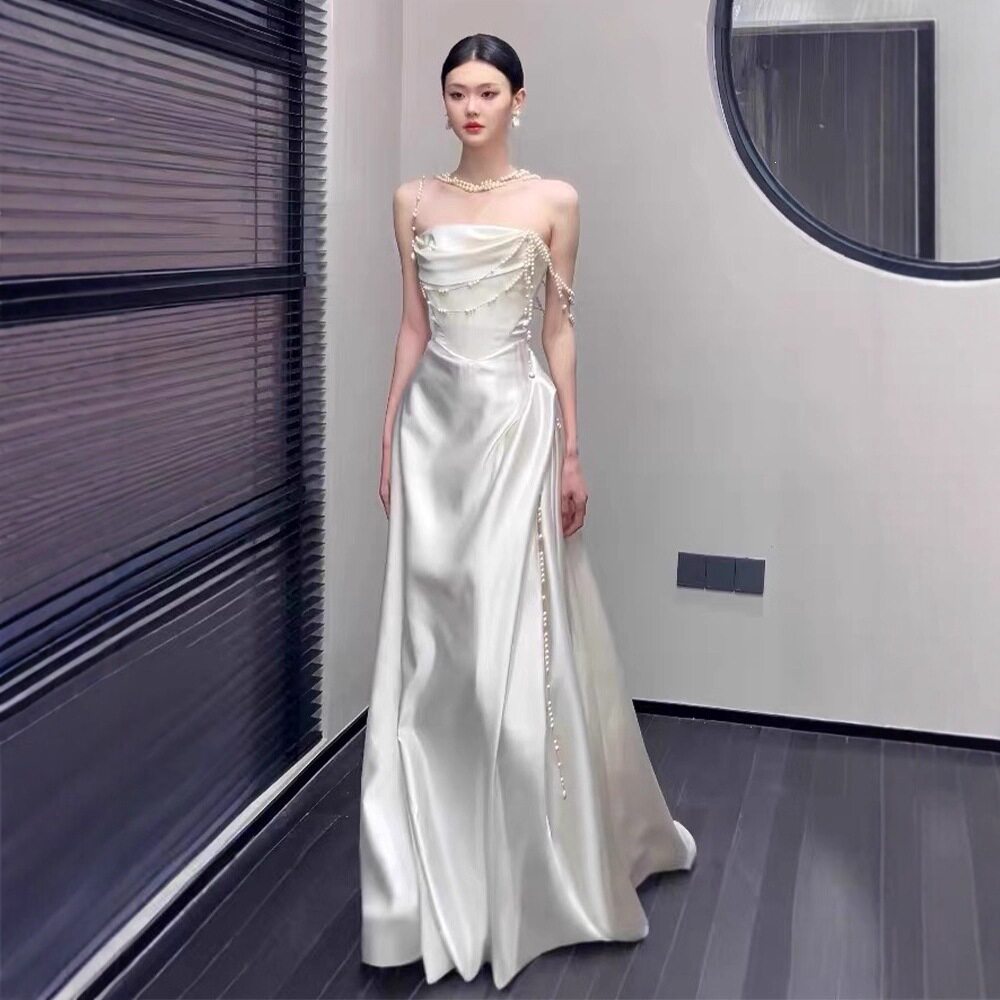 抹胸缎面轻婚纱礼服裙新娘法式白色小个子2026新款简约轻奢出门纱