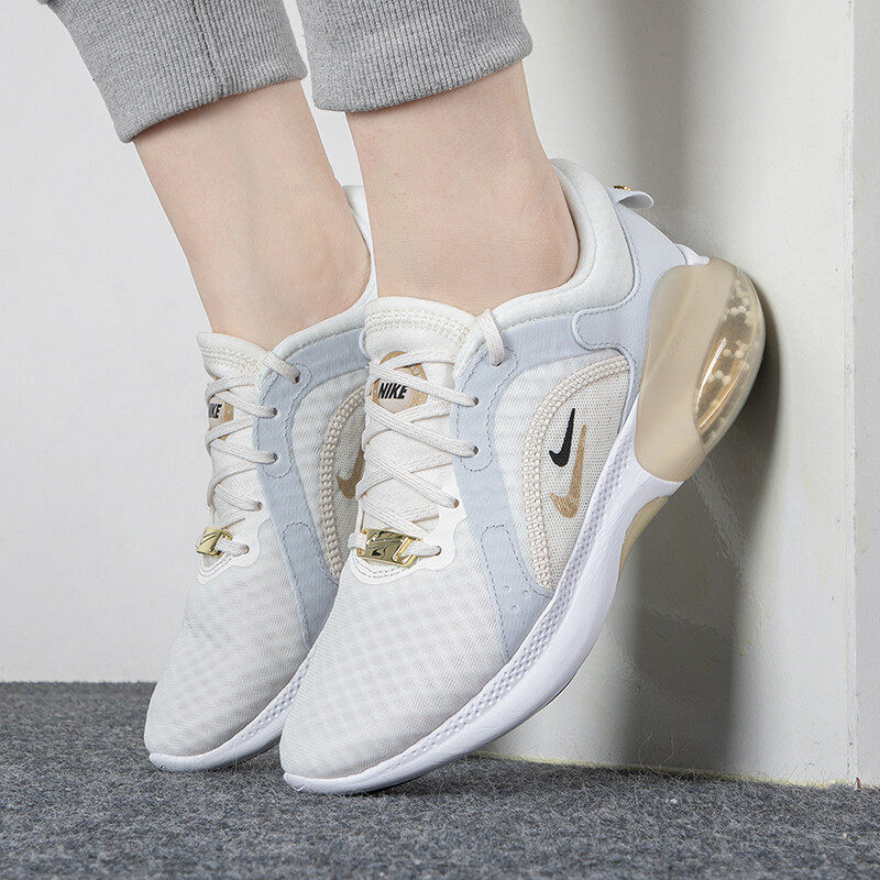 Nike耐克女鞋低帮跑步鞋