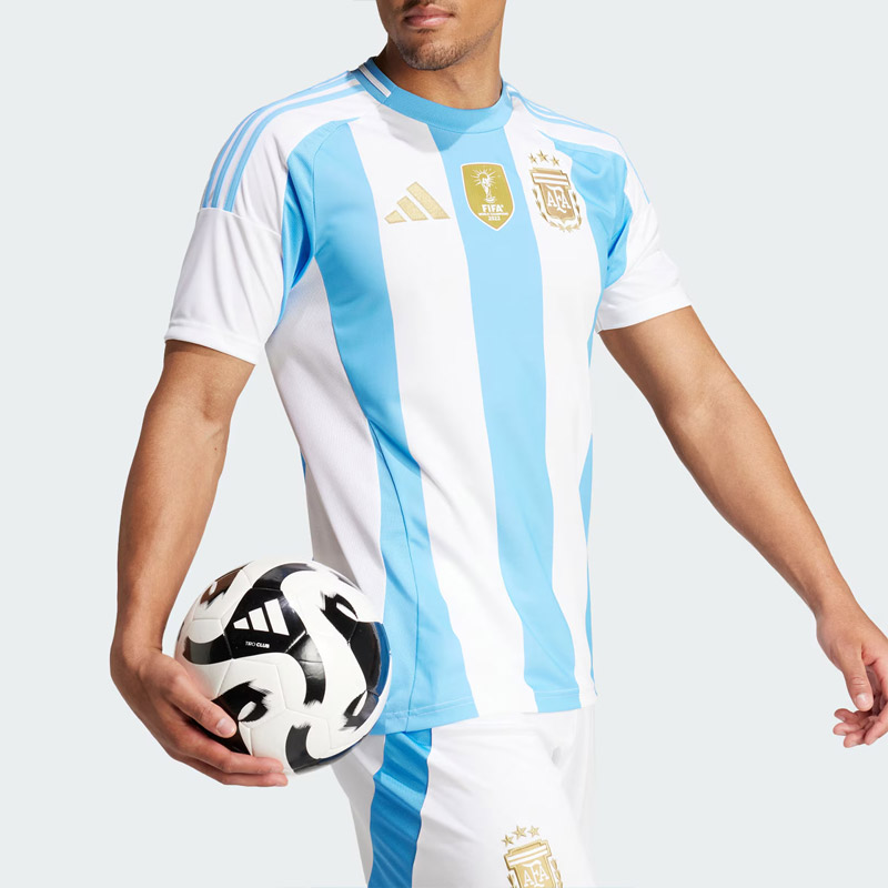 Adidas阿迪达斯2024美洲杯阿根廷梅西主场球迷版运动球衣IP8409