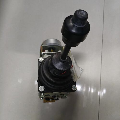 议价LIEBHERR液压阀V64D-02Q567606203714Q567606203714 V64D-02